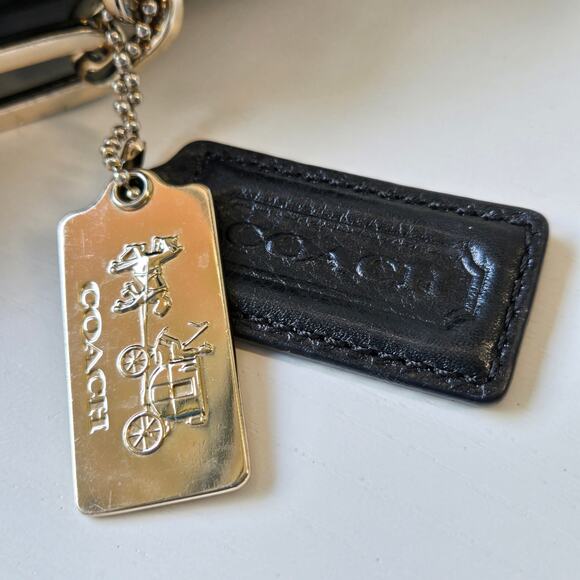 Coach Madison Shoulder Flap Bag Black Pebbled Leather Envelope Purse Handbag EUC - Picture 10 of 15